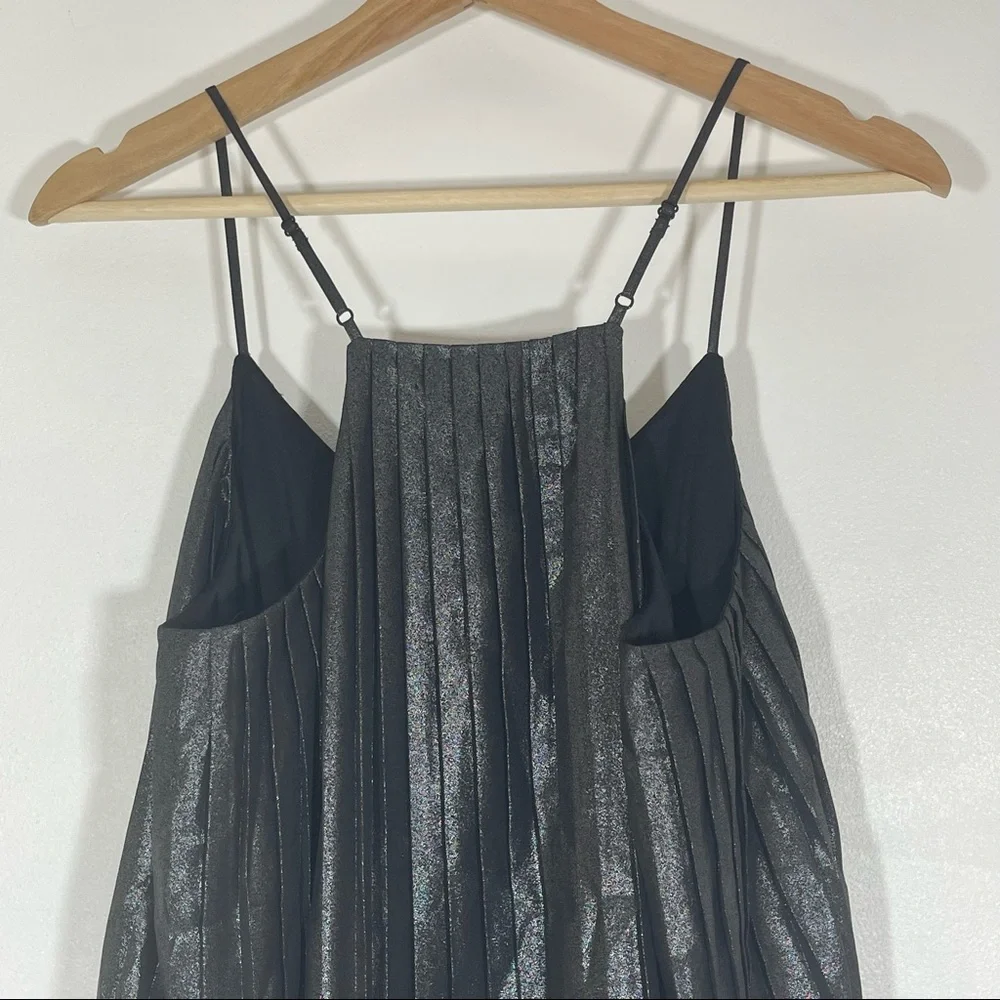 NWT Express Trapeze Cami Tank Top Glittering Metallic Pleated Gray Sz M
